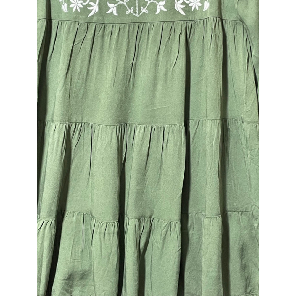 Girls Crazy 8 Green Embroidered Tiered Casual Dress L (10-12) - Picture 3 of 7